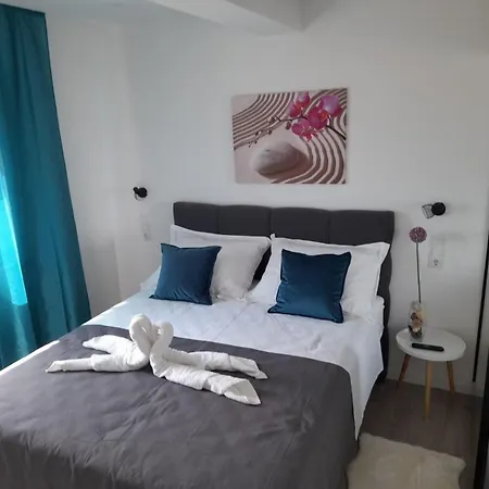 With Parking Space Duce, - 23509