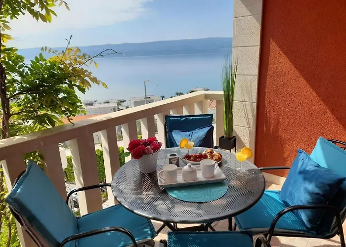 With Parking Space Duce, - 23509 *