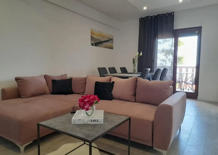 With Parking Space Duce, - 23509 Omis